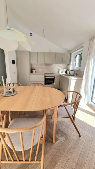Haus Am Waldrand Und In Seenaehe Lehnin Buitenkant foto